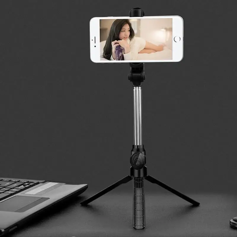 Wireless Bluetooth Remote Control Extendable Selfie Stick Tripod Bluetooth selfie stick for horizontal and vertical shooting
Wireless Bluetooth Remote Control Extendable Selfie Stick Tripod Bluetooth selfie stick for horizontal and vertical shooting