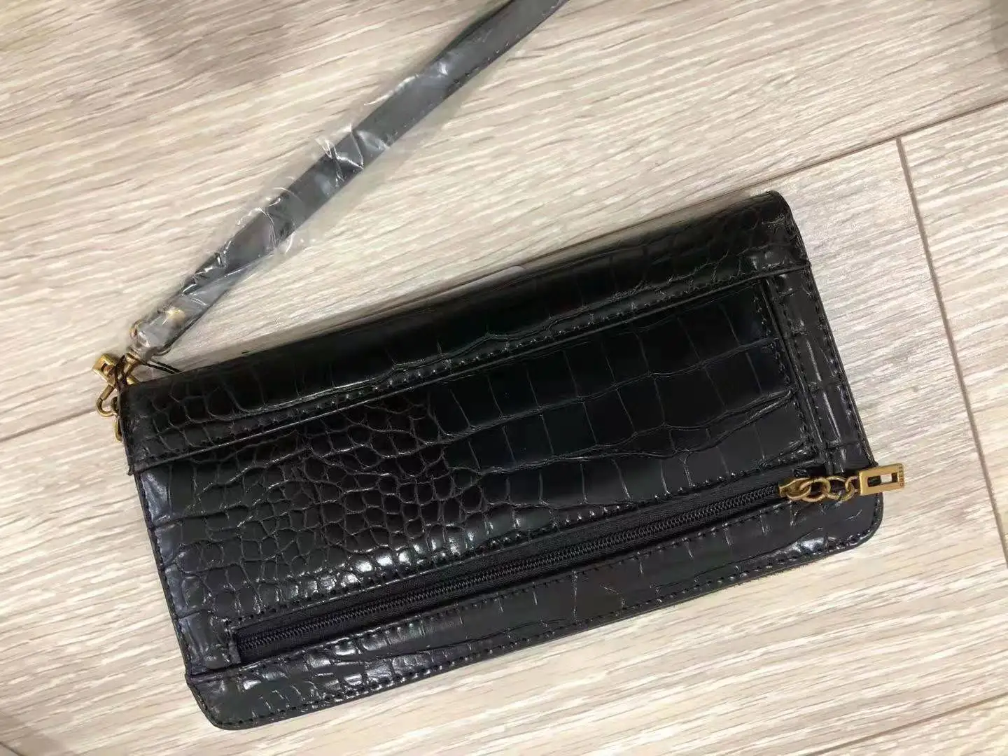 Long wallet wrist bag card bag Gift boxes
Long wallet wrist bag card bag Gift boxes