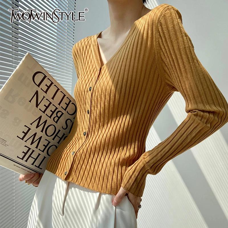 TWOTWINSTYLE Solid Color T Shirts For Female V Neck Long Sleeve High Waist Slimming Women's Casual Knitting T Shirt Fashion New
TWOTWINSTYLE Solid Color T Shirts For Female V Neck Long Sleeve High Waist Slimming Women's Casual Knitting T Shirt Fashion New