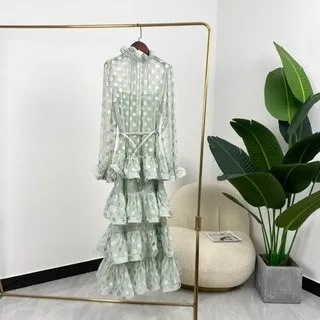 Женское модное светло-зеленое мини-платье в горошек с каскадными оборками до середины икры высококачественное шелковое праздничное платье... 
Женское модное светло-зеленое мини-платье в горошек с каскадными оборками до середины икры высококачественное шелковое праздничное платье...