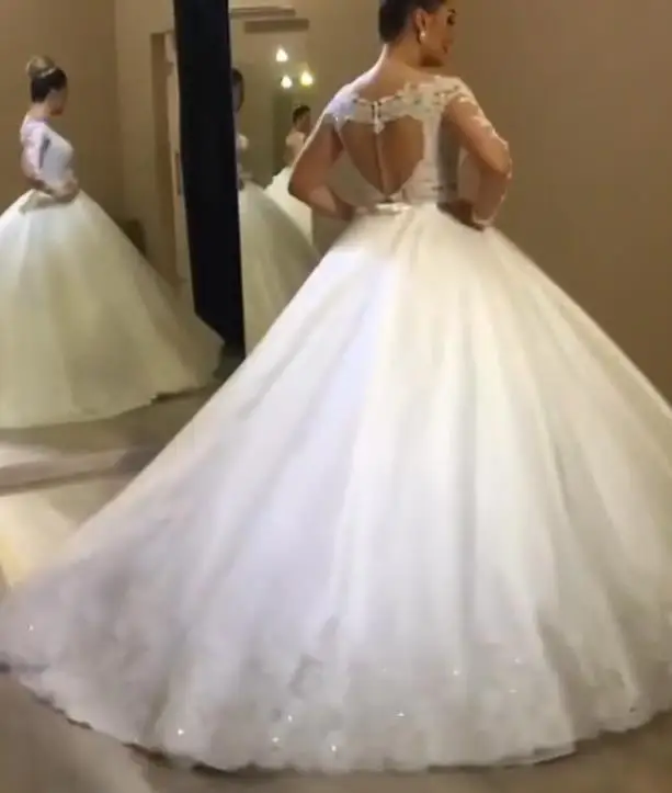 Luxury Princess Wedding Dresses V Neck Lace Illusion Long Sleeves Sweep Train Country Bridal Gowns Plus Size
Luxury Princess Wedding Dresses V Neck Lace Illusion Long Sleeves Sweep Train Country Bridal Gowns Plus Size