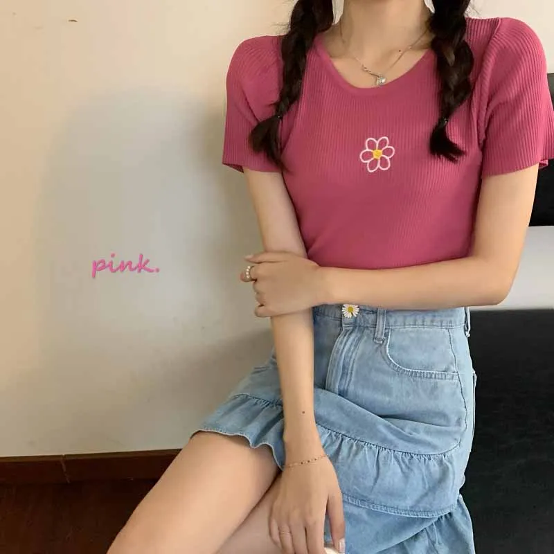 2021 Fashion Sexy Knitted T Shirt Summer Leisure O-Neck Women Short Sleeve Print Tops Femme Pullover Tee Shirt Knitwear Daily
2021 Fashion Sexy Knitted T Shirt Summer Leisure O-Neck Women Short Sleeve Print Tops Femme Pullover Tee Shirt Knitwear Daily