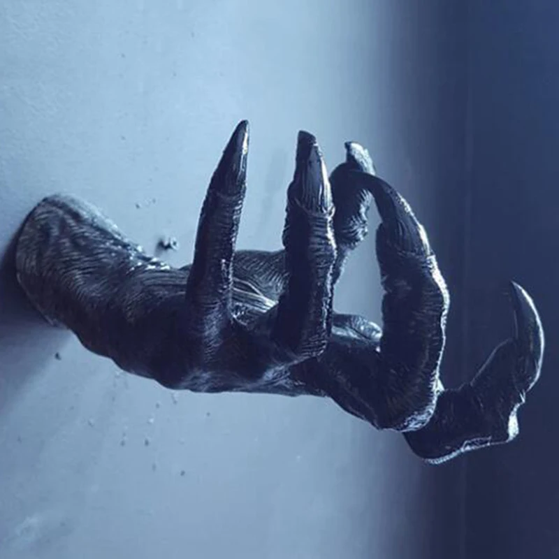 Resin Demon Claw Ornament Personalized Halloween Props Witch's Hand Statue for Home Living Room Bedroom Decoration 2021
Resin Demon Claw Ornament Personalized Halloween Props Witch's Hand Statue for Home Living Room Bedroom Decoration 2021