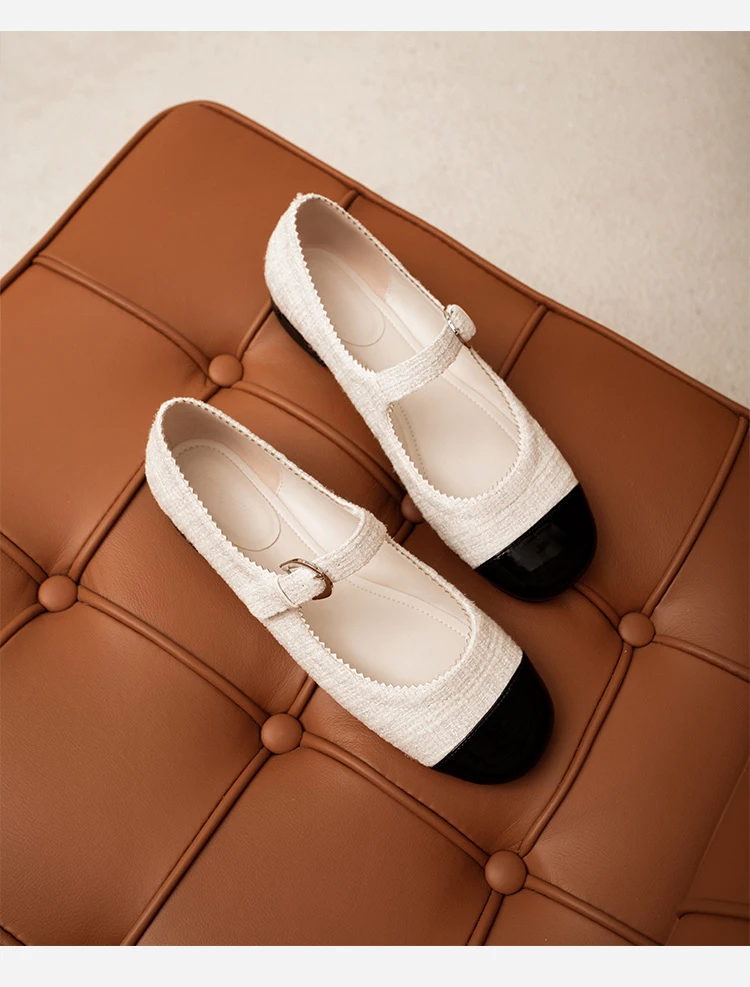Honey powder retro Mary Jane shoes women's shoes 2021 spring new Joker sweet stitching small fragrance buckle with ballet shoes
Honey powder retro Mary Jane shoes women's shoes 2021 spring new Joker sweet stitching small fragrance buckle with ballet shoes
