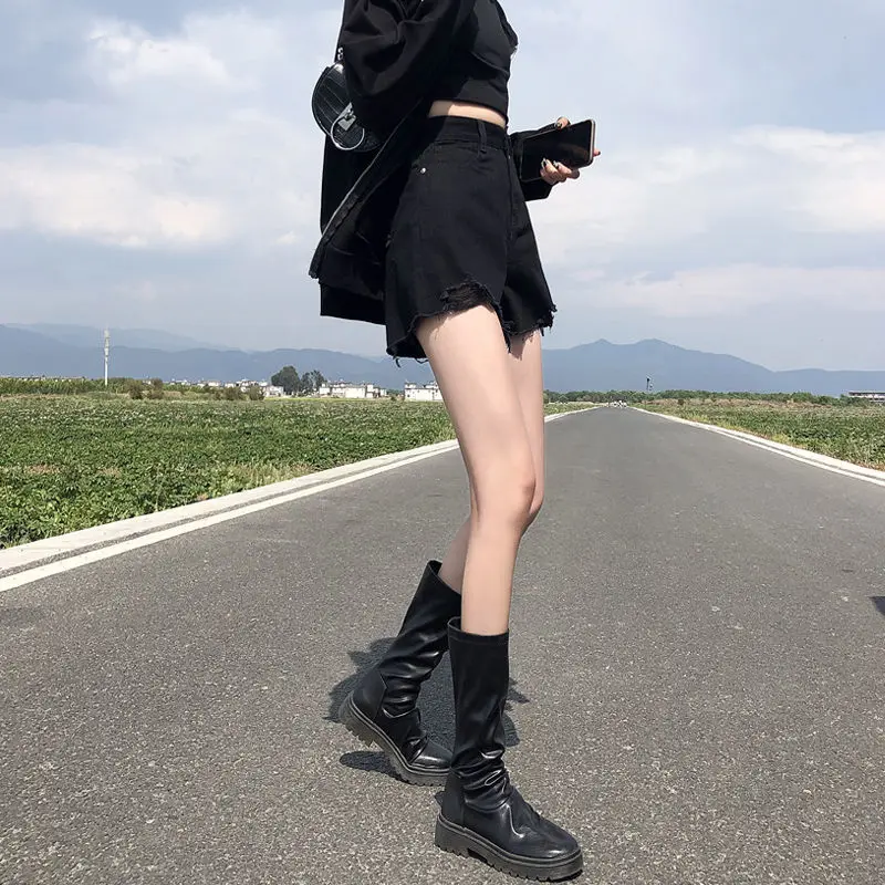Summer thin net Red Black Denim Shorts women's high waist A-line thin 2021 summer loose wide leg hot pants fashion
Summer thin net Red Black Denim Shorts women's high waist A-line thin 2021 summer loose wide leg hot pants fashion