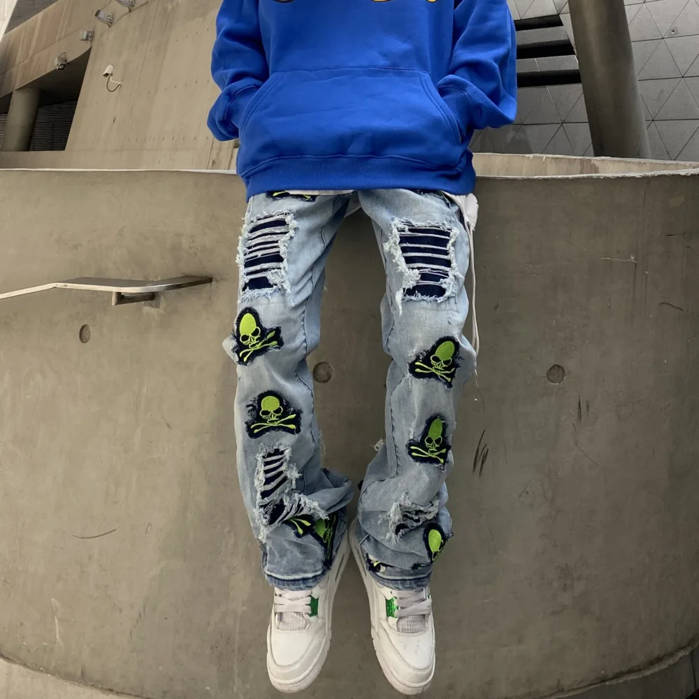 Harajuku Frayed Skull Embroidery Ripped Hole Washed Jeans Mens Streetwear Straight Vibe Style Oversized Casual Denim Trousers
Harajuku Frayed Skull Embroidery Ripped Hole Washed Jeans Mens Streetwear Straight Vibe Style Oversized Casual Denim Trousers