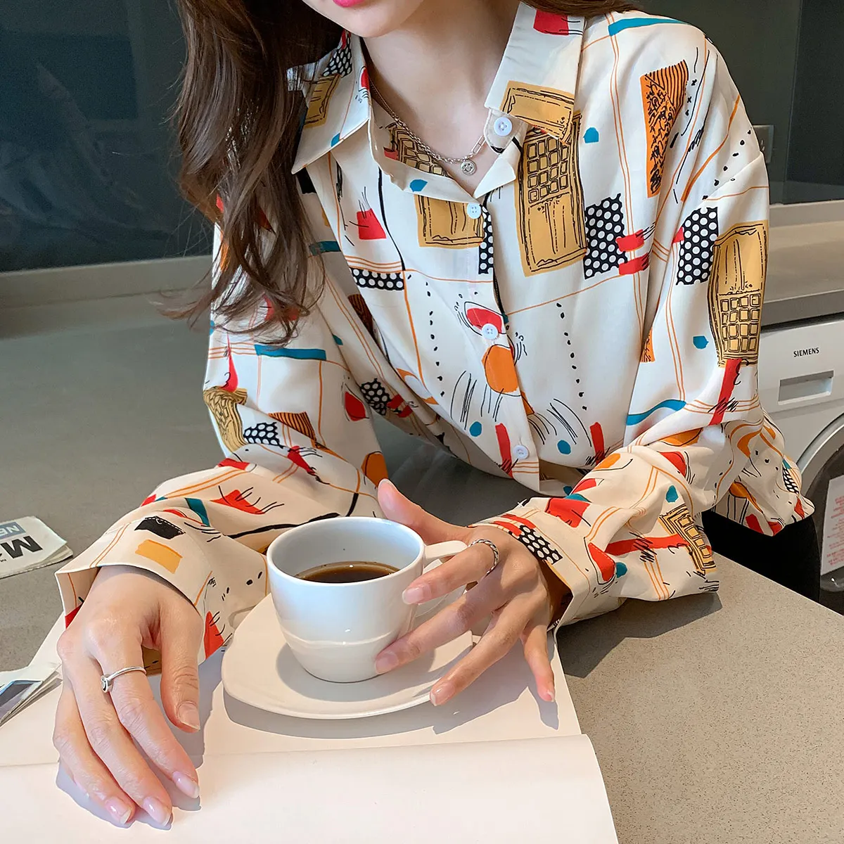 Plus size Fashion casual oversized Women Blouses 2021 Spring Workwear Blouse Long sleeve Loose Tops Shirts Blusas Mujer
Plus size Fashion casual oversized Women Blouses 2021 Spring Workwear Blouse Long sleeve Loose Tops Shirts Blusas Mujer