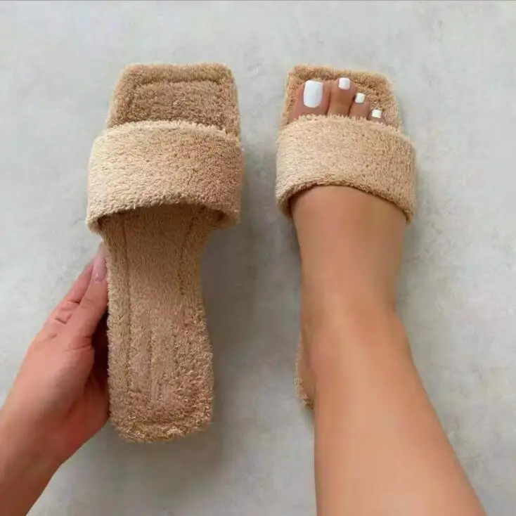 Y 2022 women's large size women shoes women's home durable non-slip slippers personalized flip-furry square-toe flat slippers
Y 2022 women's large size women shoes women's home durable non-slip slippers personalized flip-furry square-toe flat slippers