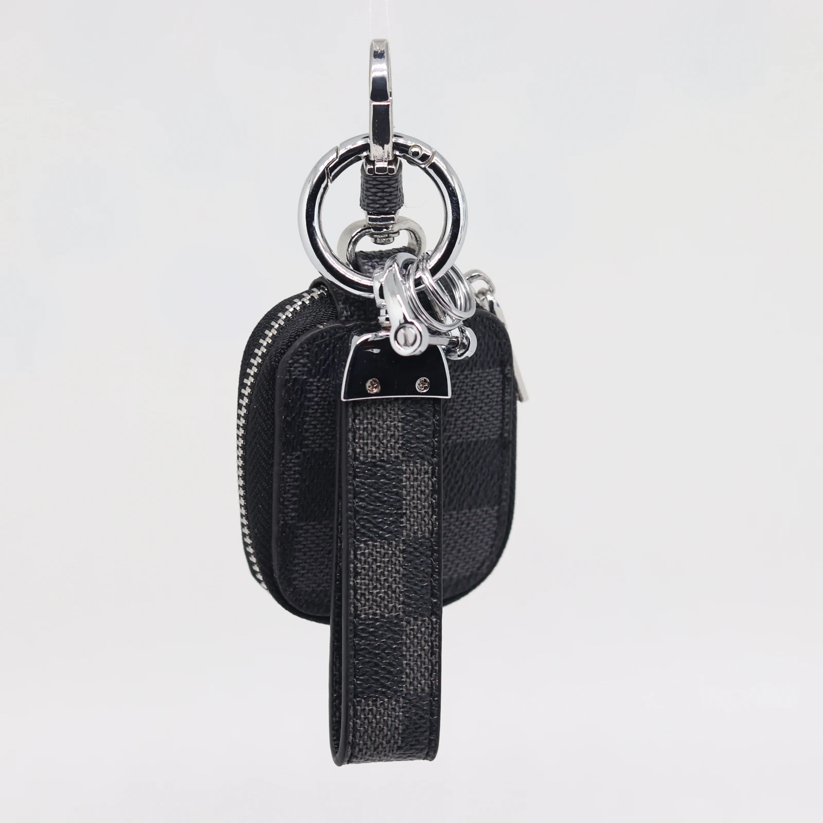 car keychain women men wallet grid bag pendant decoration accessory DIY buckle creative high grade
car keychain women men wallet grid bag pendant decoration accessory DIY buckle creative high grade