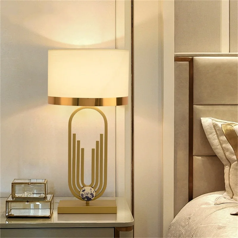SAROK Modern LED Table Desk Lamp Gold Creative Design Bedside Light Decorative For Home Foyer Office Bed Room Study Dining Room
SAROK Modern LED Table Desk Lamp Gold Creative Design Bedside Light Decorative For Home Foyer Office Bed Room Study Dining Room