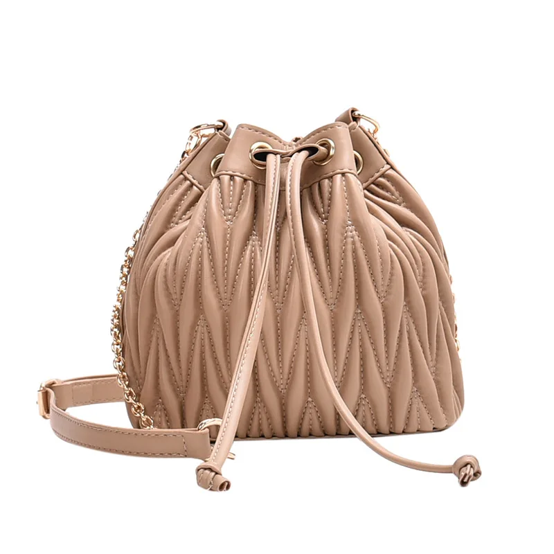 Mini bag women's 2021 new fashion chain bag leisure shoulder straddle handbag pleated bucket bag women's purse
Mini bag women's 2021 new fashion chain bag leisure shoulder straddle handbag pleated bucket bag women's purse