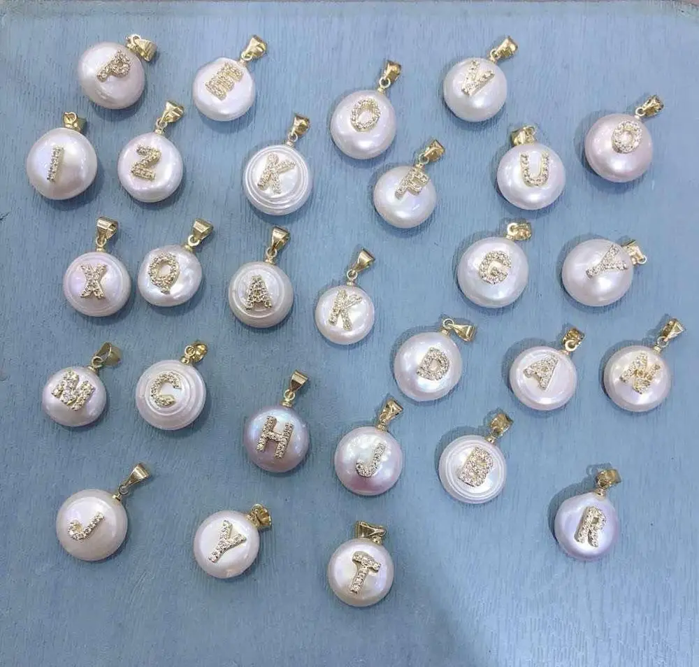 10 шт., с изображением букв колье с жемчужными подвесками алфавиты жемчуг Шарм аксессуары для свадебные туфли с жемчугом, выбирайте ваши пись... 
10 шт., с изображением букв колье с жемчужными подвесками алфавиты жемчуг Шарм аксессуары для свадебные туфли с жемчугом, выбирайте ваши пись...