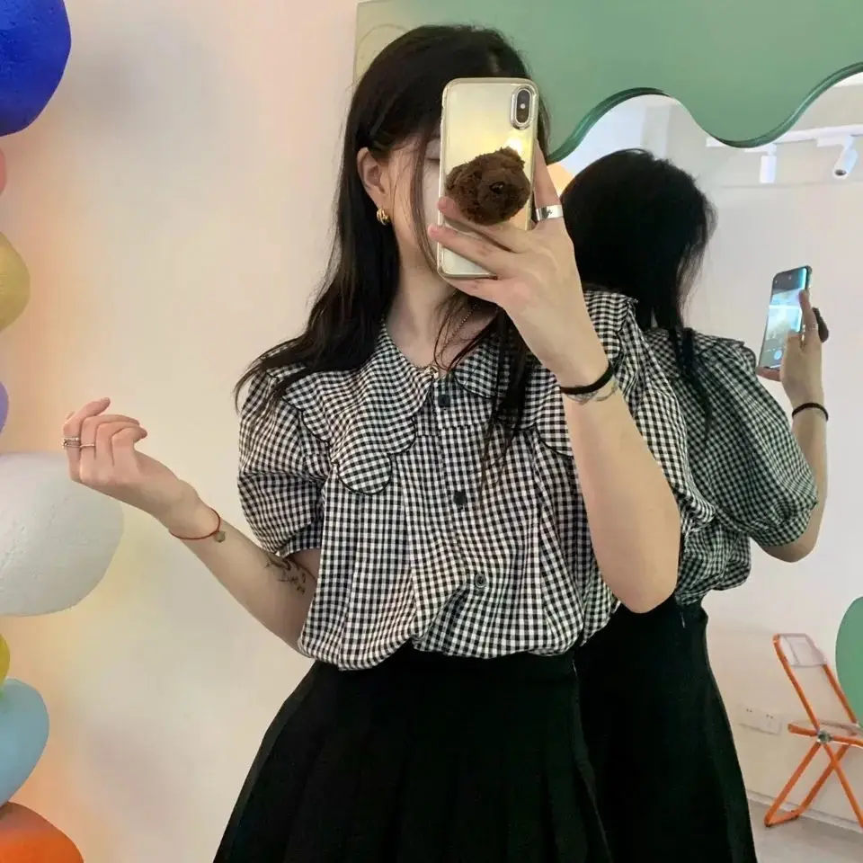 Shirt women's spring 2021 new women's wear Korean versatile design small doll collar Long Sleeve Plaid Shirt
Shirt women's spring 2021 new women's wear Korean versatile design small doll collar Long Sleeve Plaid Shirt