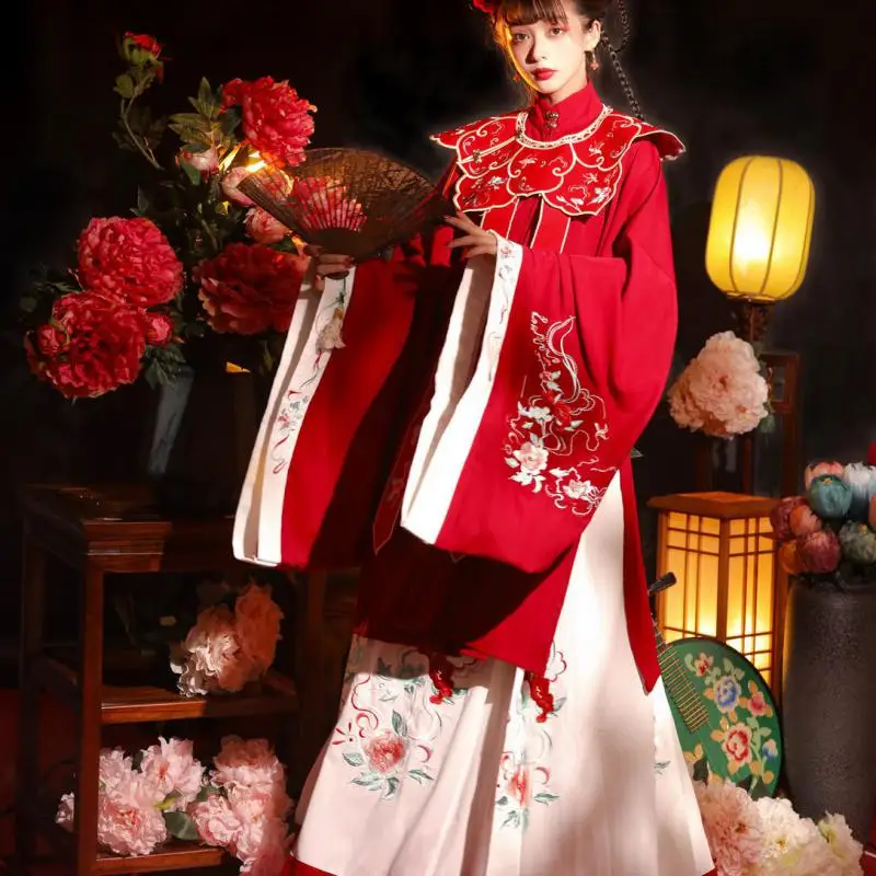 Red Performance Clothing 3PCS Women Spring Autumn Hanfu Suit Cloud Shoulder Embroidery Flower Satin Long Sleeve Costume
Red Performance Clothing 3PCS Women Spring Autumn Hanfu Suit Cloud Shoulder Embroidery Flower Satin Long Sleeve Costume