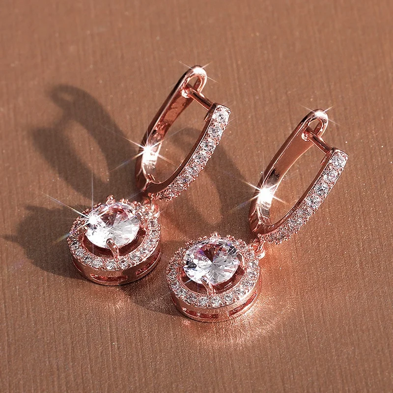 Fashion Short Round Zircon Earrings Rose Gold Luxury Rose Gold Ladies Pendant Earrings Wedding Party Elegant Accessories
Fashion Short Round Zircon Earrings Rose Gold Luxury Rose Gold Ladies Pendant Earrings Wedding Party Elegant Accessories
