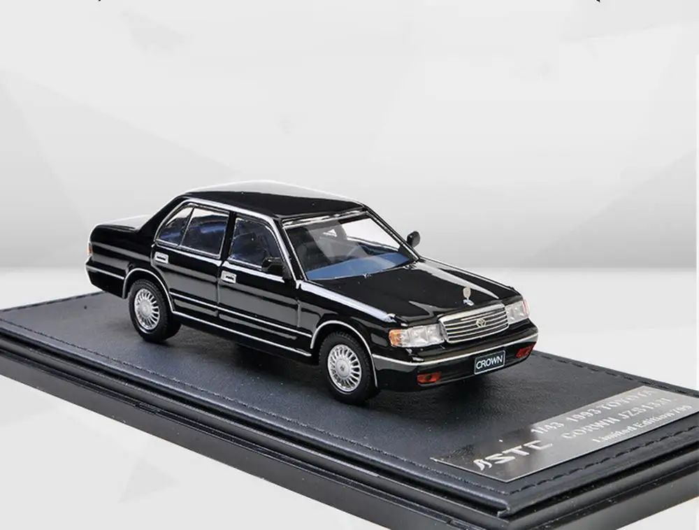 Модель автомобиля Toyota Crown JZS133 L 1/43, модель из черного литья под давлением, модель автомобиля, коллекция игрушек, STC 1993
Модель автомобиля Toyota Crown JZS133 L 1/43, модель из черного литья под давлением, модель автомобиля, коллекция игрушек, STC 1993