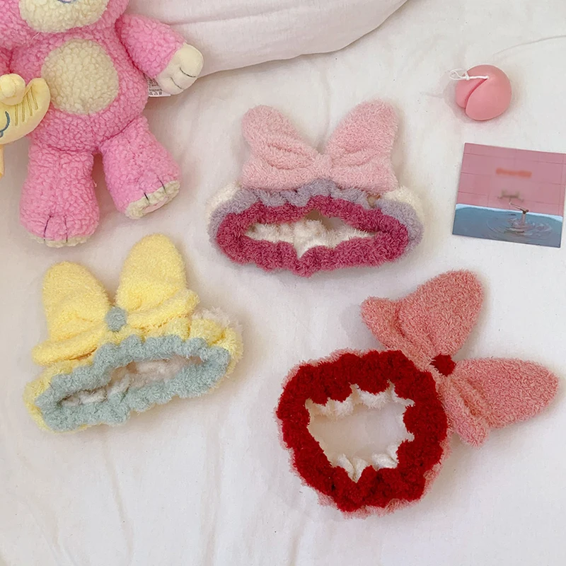 Bowknot Plush Headband Fleece Elastic Hair Band Wash Face Makeup Hair Holder Shower Plush Big Bow Hairband Headwear Accessories
Bowknot Plush Headband Fleece Elastic Hair Band Wash Face Makeup Hair Holder Shower Plush Big Bow Hairband Headwear Accessories