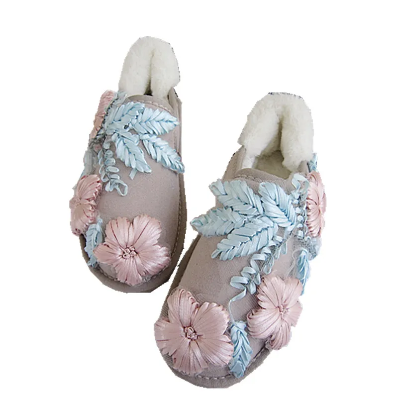 Stereoscopic Flowers Round Toe Womens Pink Handmade Snow Boots Cowhide Flat Ankle Boot Winter Outdoor Warm Slip-On Cotton Shoes
Stereoscopic Flowers Round Toe Womens Pink Handmade Snow Boots Cowhide Flat Ankle Boot Winter Outdoor Warm Slip-On Cotton Shoes