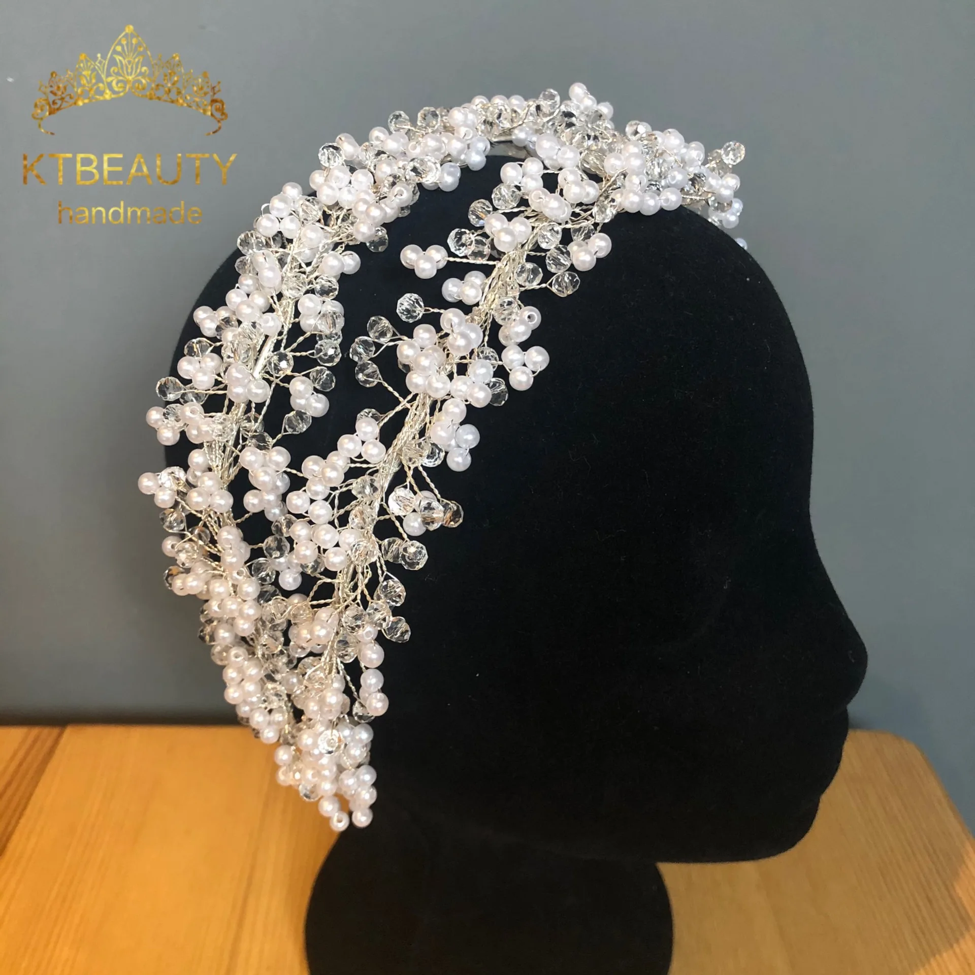 New Rhinestone Silver Pearl Custom Made Big Tiara Handmade Headpiece Royal Bridal Wedding Dressing Crown Accessory Women Jewelry
New Rhinestone Silver Pearl Custom Made Big Tiara Handmade Headpiece Royal Bridal Wedding Dressing Crown Accessory Women Jewelry