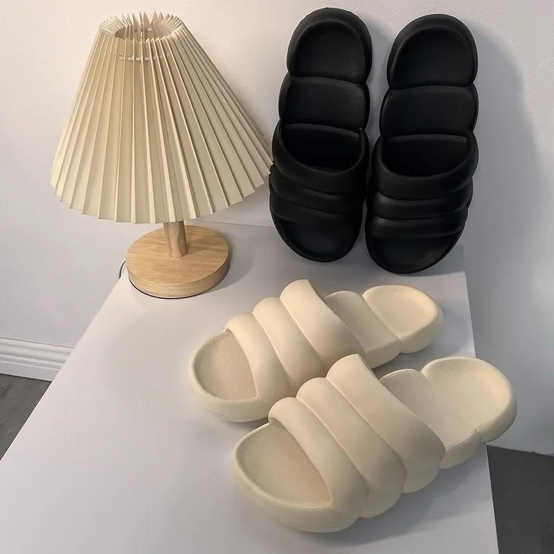 Couples home slippers indoor household Japanese men and women fashion platform against the stench, prevent slippery bathroom
Couples home slippers indoor household Japanese men and women fashion platform against the stench, prevent slippery bathroom
