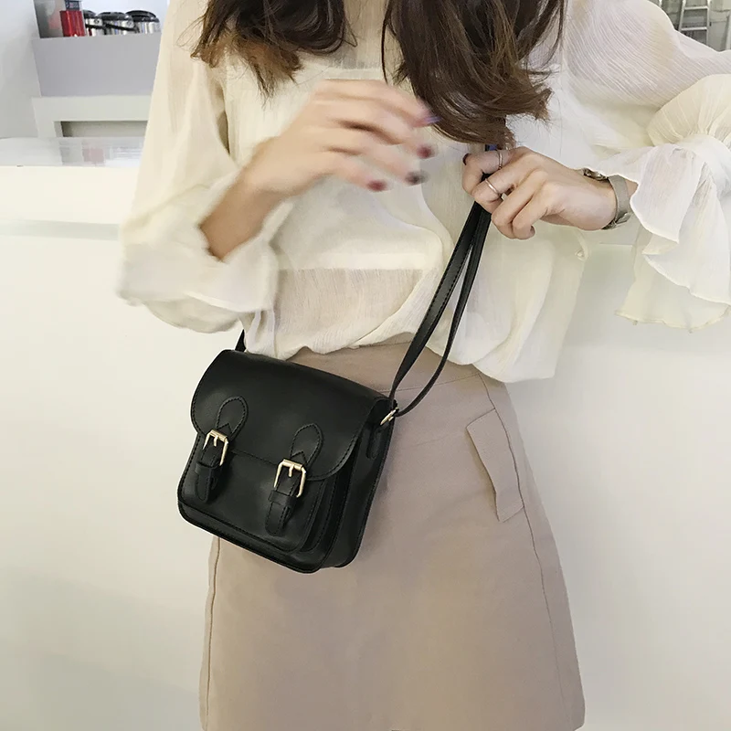 Retro Crossbody Bags for Women Simple Soft PU Crossbody Shoulder Bags Woman Vintage Solid Color Cell Phone Pocket Bolsa Feminina
Retro Crossbody Bags for Women Simple Soft PU Crossbody Shoulder Bags Woman Vintage Solid Color Cell Phone Pocket Bolsa Feminina