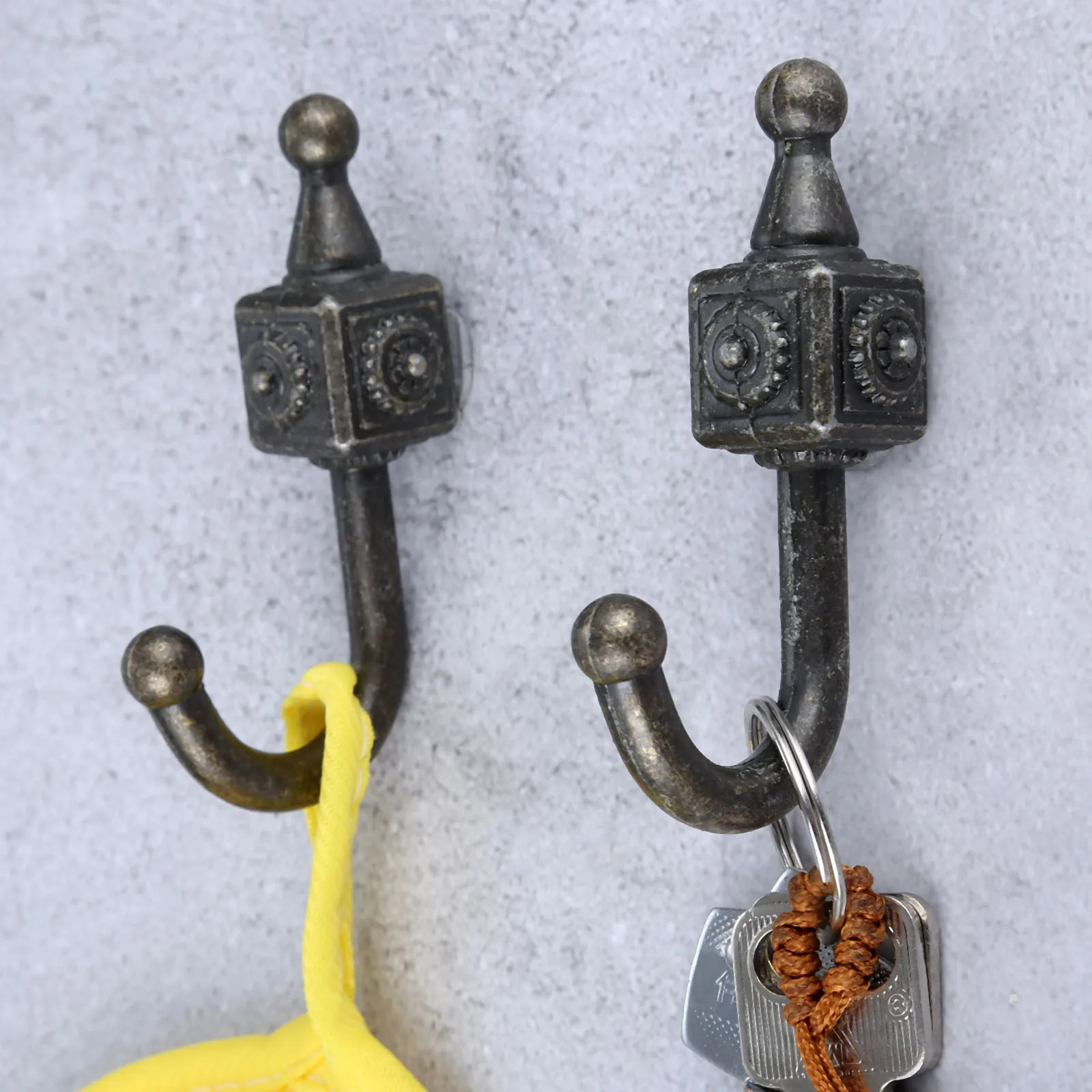 1pc Cube Pattern Hook Wall Hanger Heavy Duty Alloy Retro Europe Coats/towel/Key/Hat w/screw Antique Bronze 84mm Kitchen Bathroom
1pc Cube Pattern Hook Wall Hanger Heavy Duty Alloy Retro Europe Coats/towel/Key/Hat w/screw Antique Bronze 84mm Kitchen Bathroom