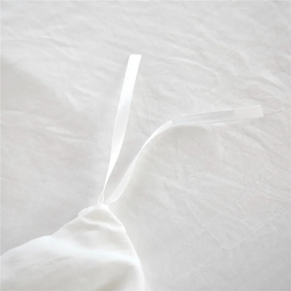 Bedding Set Solid 3pcs Hairball Decoration Duvet cover Pillowcase Simple Linens Double Bed Queen Size Bed Sheets Set Bedcover
Bedding Set Solid 3pcs Hairball Decoration Duvet cover Pillowcase Simple Linens Double Bed Queen Size Bed Sheets Set Bedcover