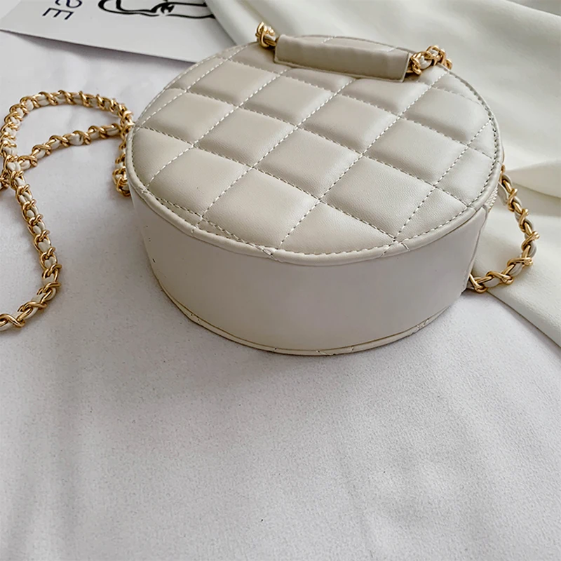 2020 New Fashion Portable Small Bag Women's Leather Bag Chain Messenger Bag Four Seasons Leisure Versatile Shoulder Bag Bucket
2020 New Fashion Portable Small Bag Women's Leather Bag Chain Messenger Bag Four Seasons Leisure Versatile Shoulder Bag Bucket