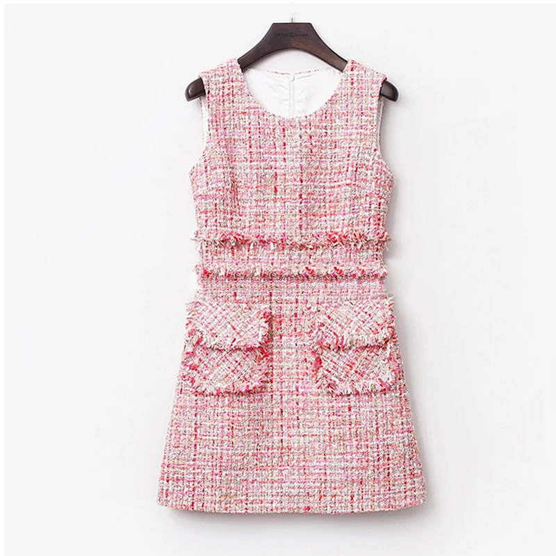 Pink tweed dress sleeveless 2020 spring / autumn women's dress tassel ladies slim bottoming dress one-piece
Pink tweed dress sleeveless 2020 spring / autumn women's dress tassel ladies slim bottoming dress one-piece