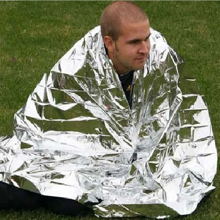 Outdoor emergency insulation blanket 130x210cm double-sided silver windbreaker survival blanket sun protection emergency blanket
Outdoor emergency insulation blanket 130x210cm double-sided silver windbreaker survival blanket sun protection emergency blanket