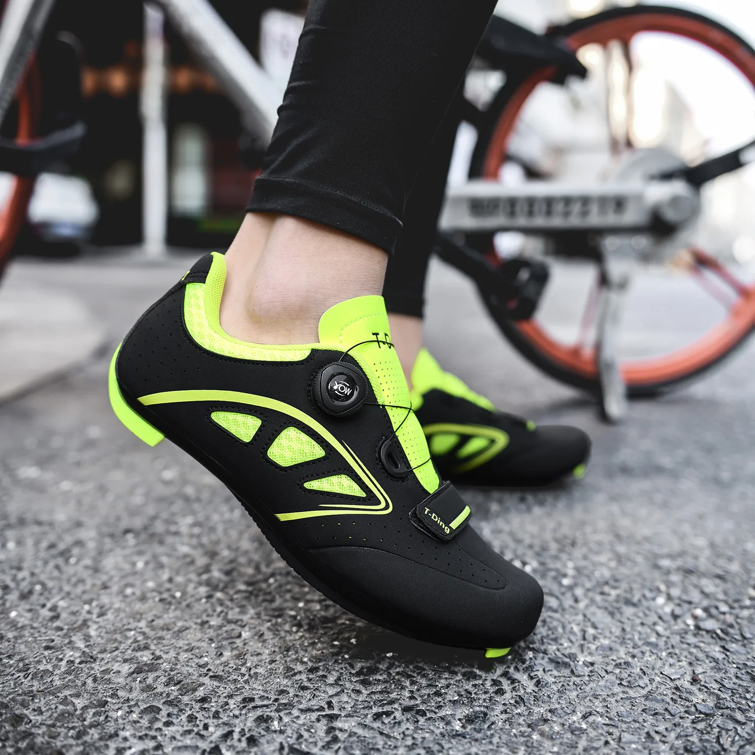 Self-Locking Men Cycling Shoes Road Sapatilha Ciclismo Bike Triathlon Shoes Bicycle Lock Sneakers Women Zapatillas Ciclismo
Self-Locking Men Cycling Shoes Road Sapatilha Ciclismo Bike Triathlon Shoes Bicycle Lock Sneakers Women Zapatillas Ciclismo