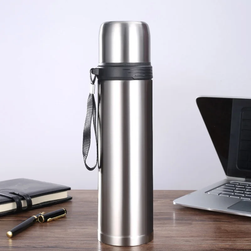 Bullet vacuum flask outdoor portable water cup male and female students vacuum stainless steel kettle teacup custom LOGO
Bullet vacuum flask outdoor portable water cup male and female students vacuum stainless steel kettle teacup custom LOGO