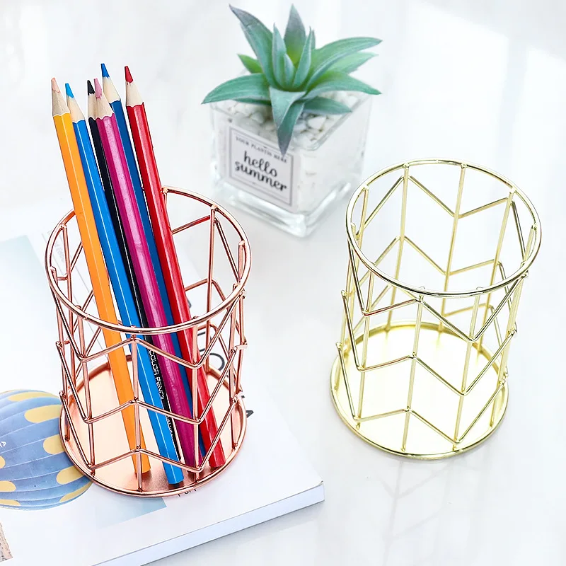 Office Storage Nordic Golden Rose Gold Hollow Metal Pen Holder Simple and Creative Multifunctional Desktop Office Storage Tube
Office Storage Nordic Golden Rose Gold Hollow Metal Pen Holder Simple and Creative Multifunctional Desktop Office Storage Tube