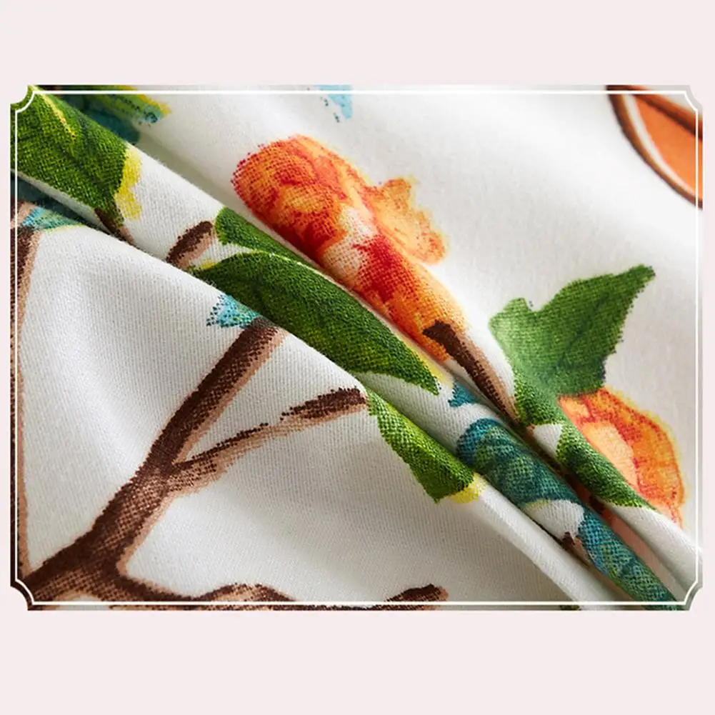 4pcs Bedding Set Soft Flora Duvet Cover with Bed Sheet and 2 Pillowcases
4pcs Bedding Set Soft Flora Duvet Cover with Bed Sheet and 2 Pillowcases