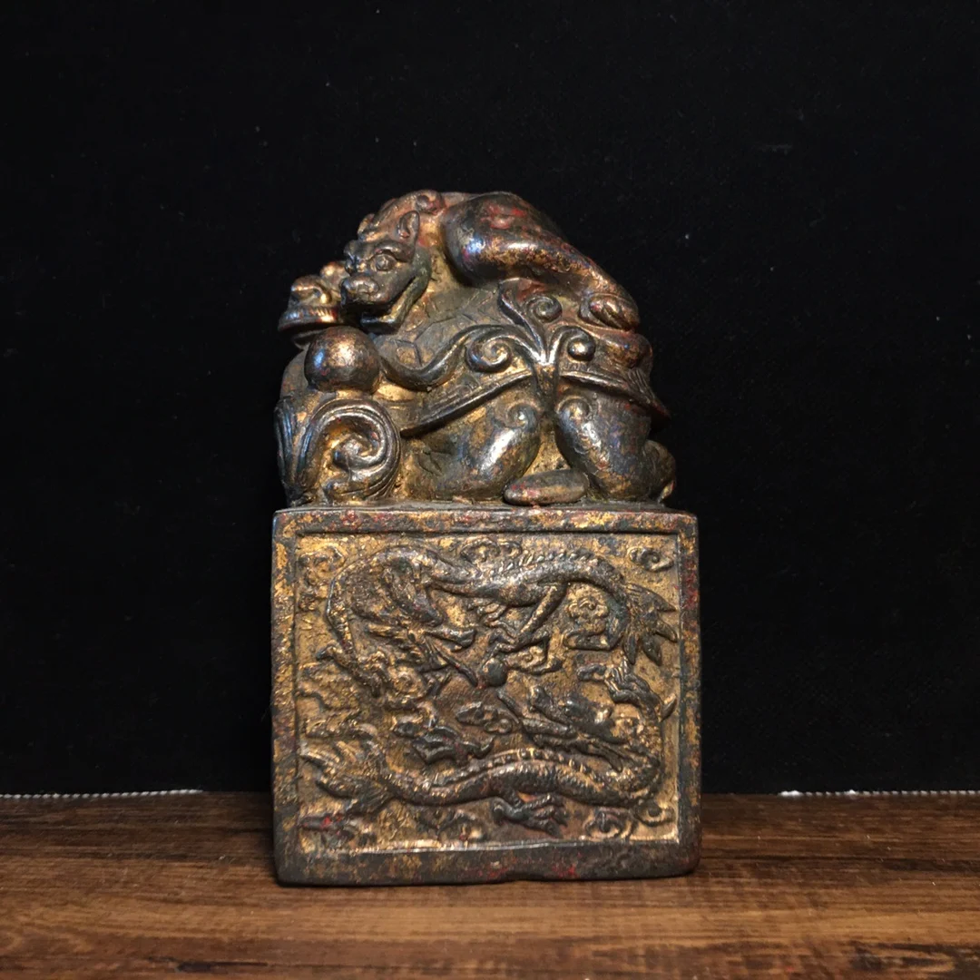 Chinese temple collection Old Bronze Lacquer Cinnabar Dragon statue seal Kowloon Imperial jade seal Office Ornaments Town House
Chinese temple collection Old Bronze Lacquer Cinnabar Dragon statue seal Kowloon Imperial jade seal Office Ornaments Town House