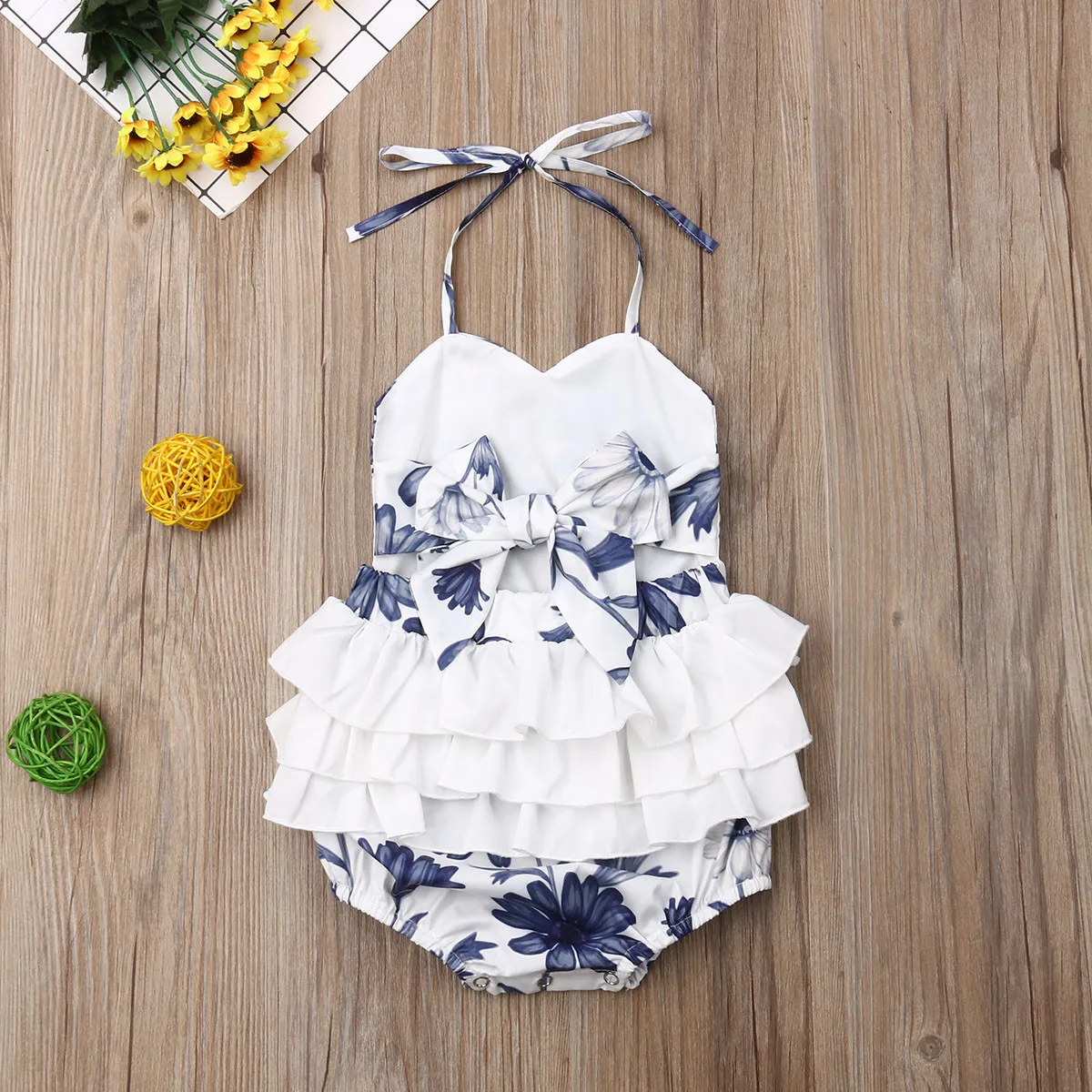 2021 Baby Summer Clothing Newborn Baby Girl Floral Clothes Strap Jumpsuit Floral Bodysuit Backless Sunsuit Lace Ruffled Outfit
2021 Baby Summer Clothing Newborn Baby Girl Floral Clothes Strap Jumpsuit Floral Bodysuit Backless Sunsuit Lace Ruffled Outfit
