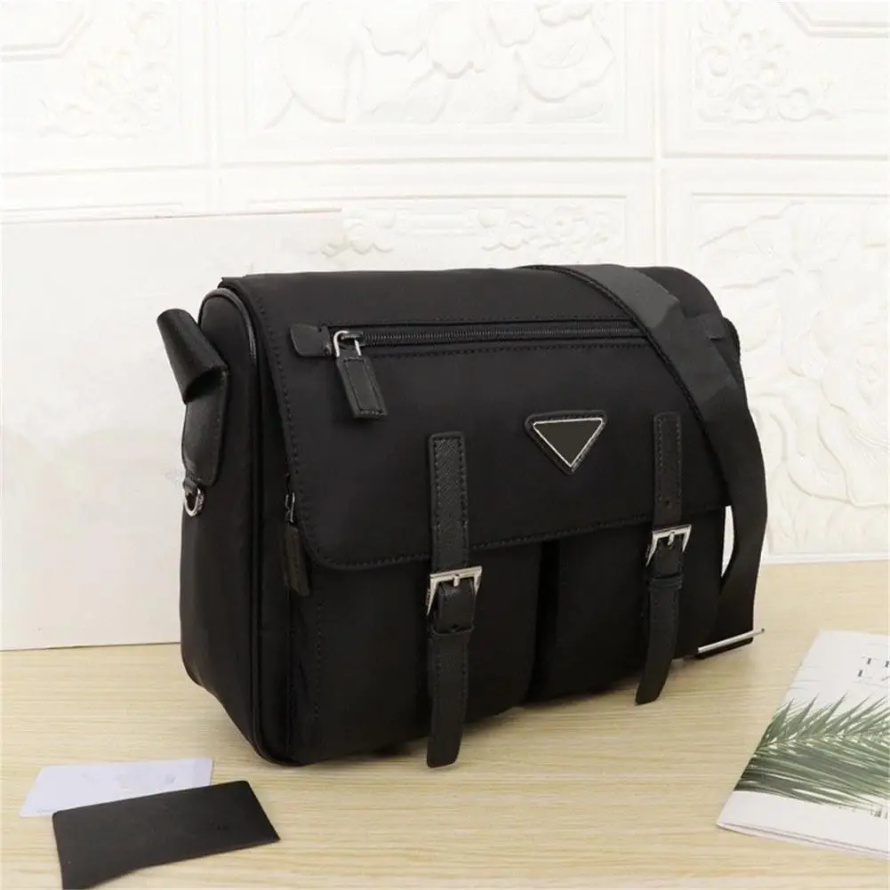 2021 unisex black nylon canvas waterproof crossbody bag outdoor travel backpack fashion zipper buckle multifunctional wallet
2021 unisex black nylon canvas waterproof crossbody bag outdoor travel backpack fashion zipper buckle multifunctional wallet