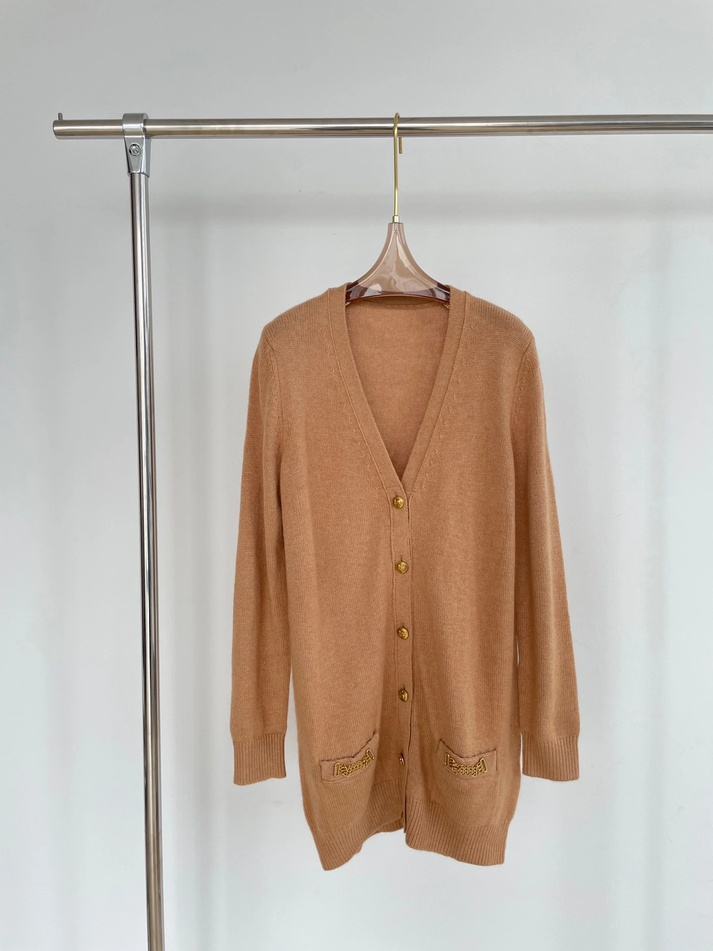 Designer Clothes Spring Autumn Soft Comfortable Chain Cashmere Knitted Cardigan Sweater Women
Designer Clothes Spring Autumn Soft Comfortable Chain Cashmere Knitted Cardigan Sweater Women