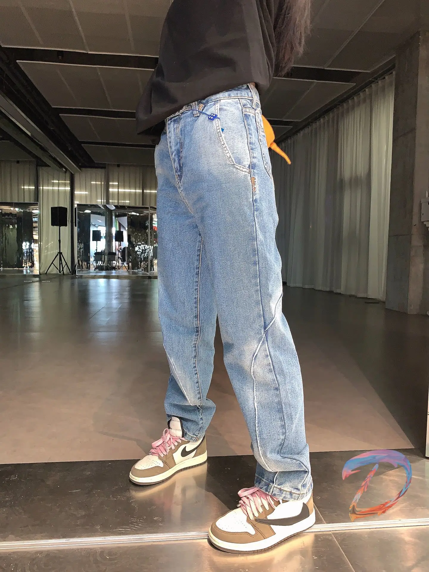 Men's Women's Adererror Jeans High Quality Irregular Wrap-around Cowboy Pants Adererror High Street Broken Tape Logo Trousers
Men's Women's Adererror Jeans High Quality Irregular Wrap-around Cowboy Pants Adererror High Street Broken Tape Logo Trousers