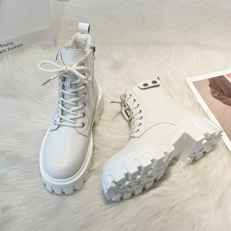 Мотоциклетные ботинки, зимние женские ботинки на толстой подошве, бежевого цвета, с увеличенной боковой молнией
Мотоциклетные ботинки, зимние женские ботинки на толстой подошве, бежевого цвета, с увеличенной боковой молнией