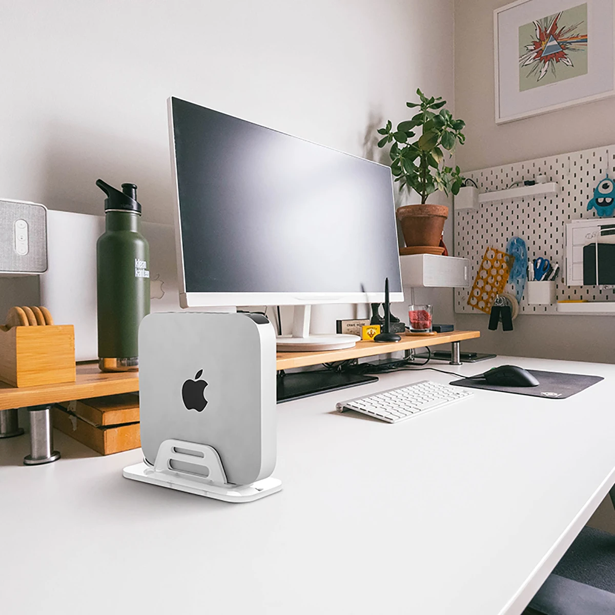 Acrylic Bracket for M1 Apple host Mac Mini Multi-function Stand Desktop Cooling Holder Base Support Frame Wall Storage Rack 
Acrylic Bracket for M1 Apple host Mac Mini Multi-function Stand Desktop Cooling Holder Base Support Frame Wall Storage Rack
