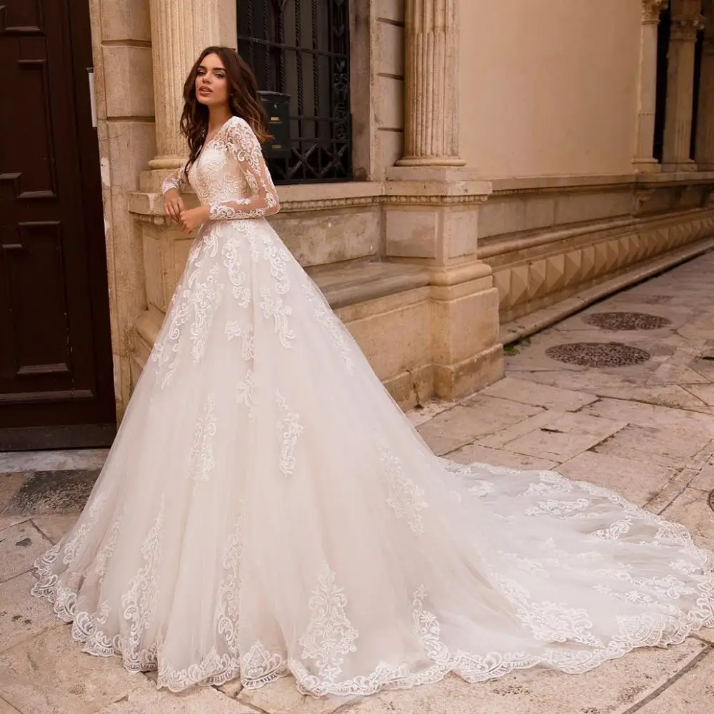 Sexy V Neck Long Sleeve Lace Princess Wedding Dresses 2020 Luxury Full Lace Appliques Lace Up Back Bride Gowns Vestido De Noiva
Sexy V Neck Long Sleeve Lace Princess Wedding Dresses 2020 Luxury Full Lace Appliques Lace Up Back Bride Gowns Vestido De Noiva