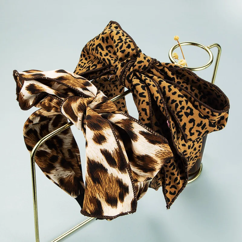 Retro Personality Leopard Bow Hairpin Headdress Temperament fabric headband Hair Accessories For Women
Retro Personality Leopard Bow Hairpin Headdress Temperament fabric headband Hair Accessories For Women