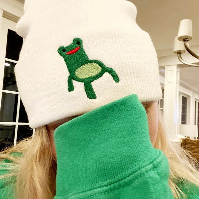 New Cartoon Anime Froggy Chair Hat Cosplay Embroidery Knitted Cap Student Autumn Winter Woolen Hat Keep Warm
New Cartoon Anime Froggy Chair Hat Cosplay Embroidery Knitted Cap Student Autumn Winter Woolen Hat Keep Warm