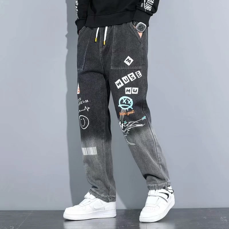 Yoa autumn new letter printing jeans men's fashion brand loose cartoon graffiti leggings and drawstring pants
Yoa autumn new letter printing jeans men's fashion brand loose cartoon graffiti leggings and drawstring pants