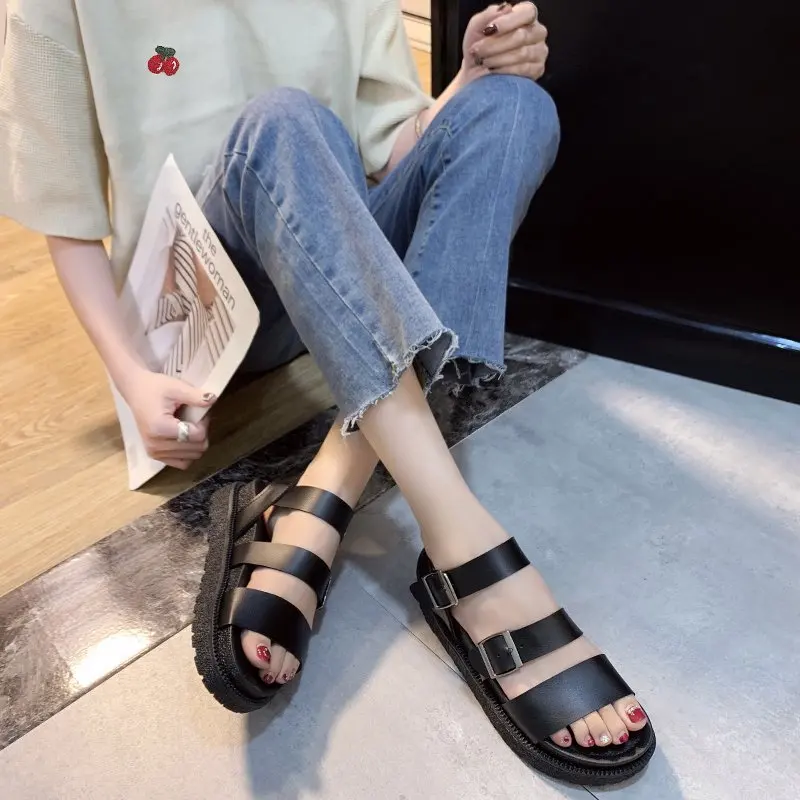 Women Platform Sandals Summer Black Fashion Soft Leather Flat Sandal Casual Buckle Strap Open Toe Gladiator Wedges Woman Shoes
Women Platform Sandals Summer Black Fashion Soft Leather Flat Sandal Casual Buckle Strap Open Toe Gladiator Wedges Woman Shoes