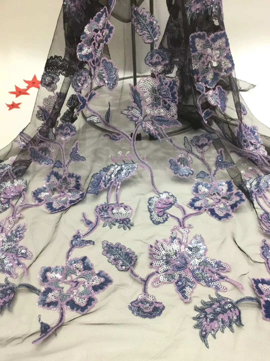 Nigerian Sequins Lace Fabrics Idian Nigerian Lace Fabrics Embroidery African Tulle French Lace Materials for Women T3305
Nigerian Sequins Lace Fabrics Idian Nigerian Lace Fabrics Embroidery African Tulle French Lace Materials for Women T3305