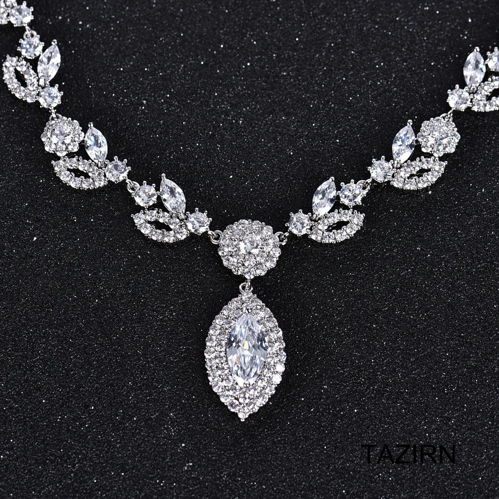 Silver Color Crystal Necklace and Drop Earrings Jewelry Sets 2 pcs Cubic Zirconia Wedding Bridal Jewelry Sets For Party Prom
Silver Color Crystal Necklace and Drop Earrings Jewelry Sets 2 pcs Cubic Zirconia Wedding Bridal Jewelry Sets For Party Prom