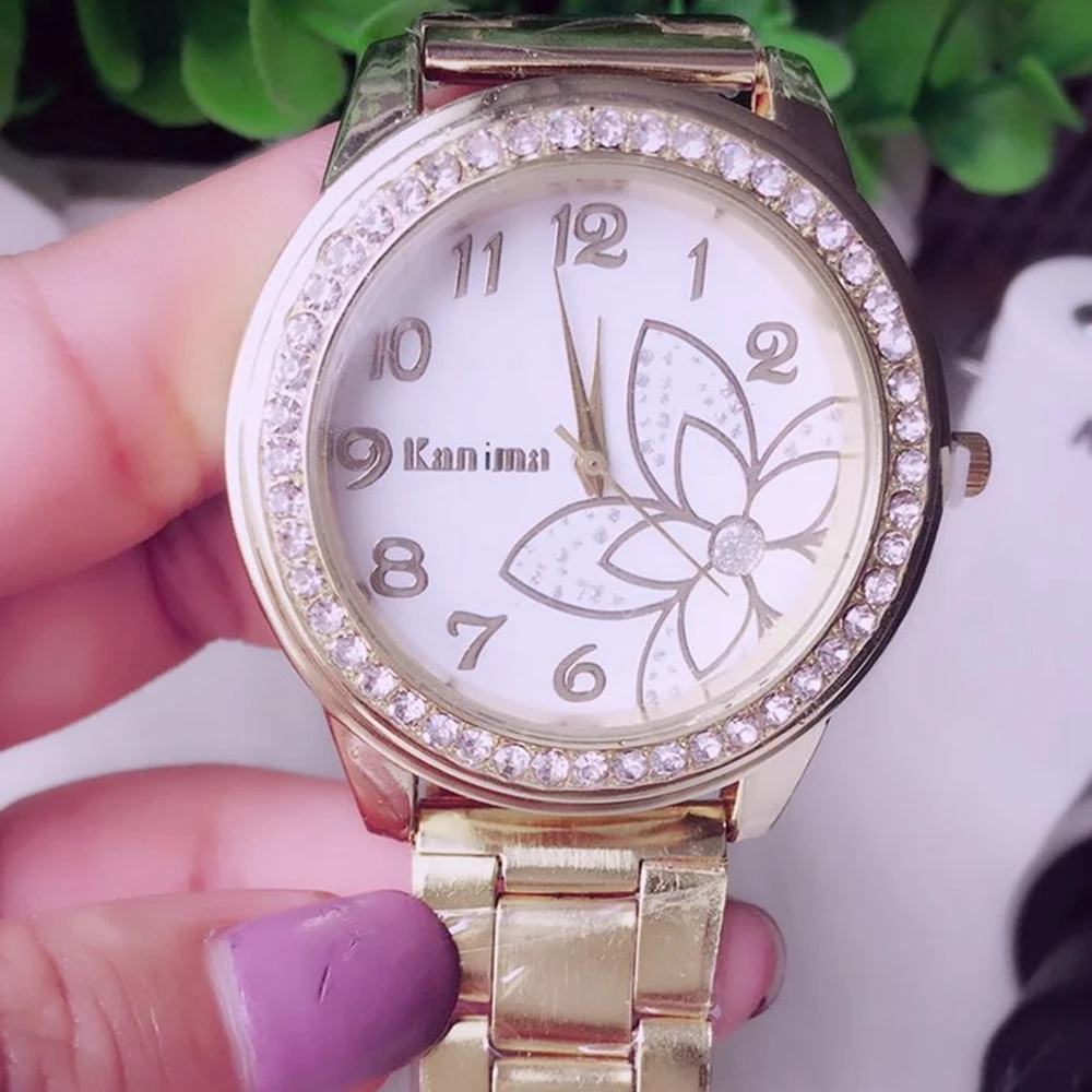 Lovers Quartz Alloy Rhinestones Wristwatch Women Fashion Trend Stainless Steel Band Women Watch for Women
Lovers Quartz Alloy Rhinestones Wristwatch Women Fashion Trend Stainless Steel Band Women Watch for Women