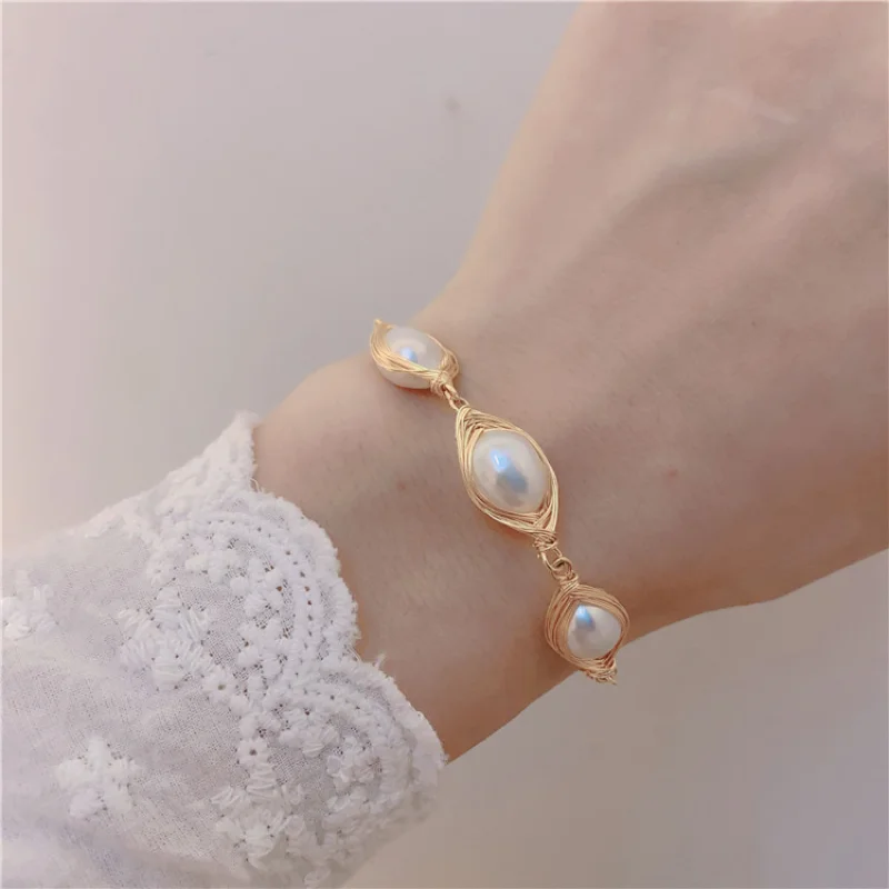 Modern Jewelry One Layer Chain Bracelet Popular Style Geometric Golden Plating Natural Pearls Charm Bracelet For Girl Gifts
Modern Jewelry One Layer Chain Bracelet Popular Style Geometric Golden Plating Natural Pearls Charm Bracelet For Girl Gifts